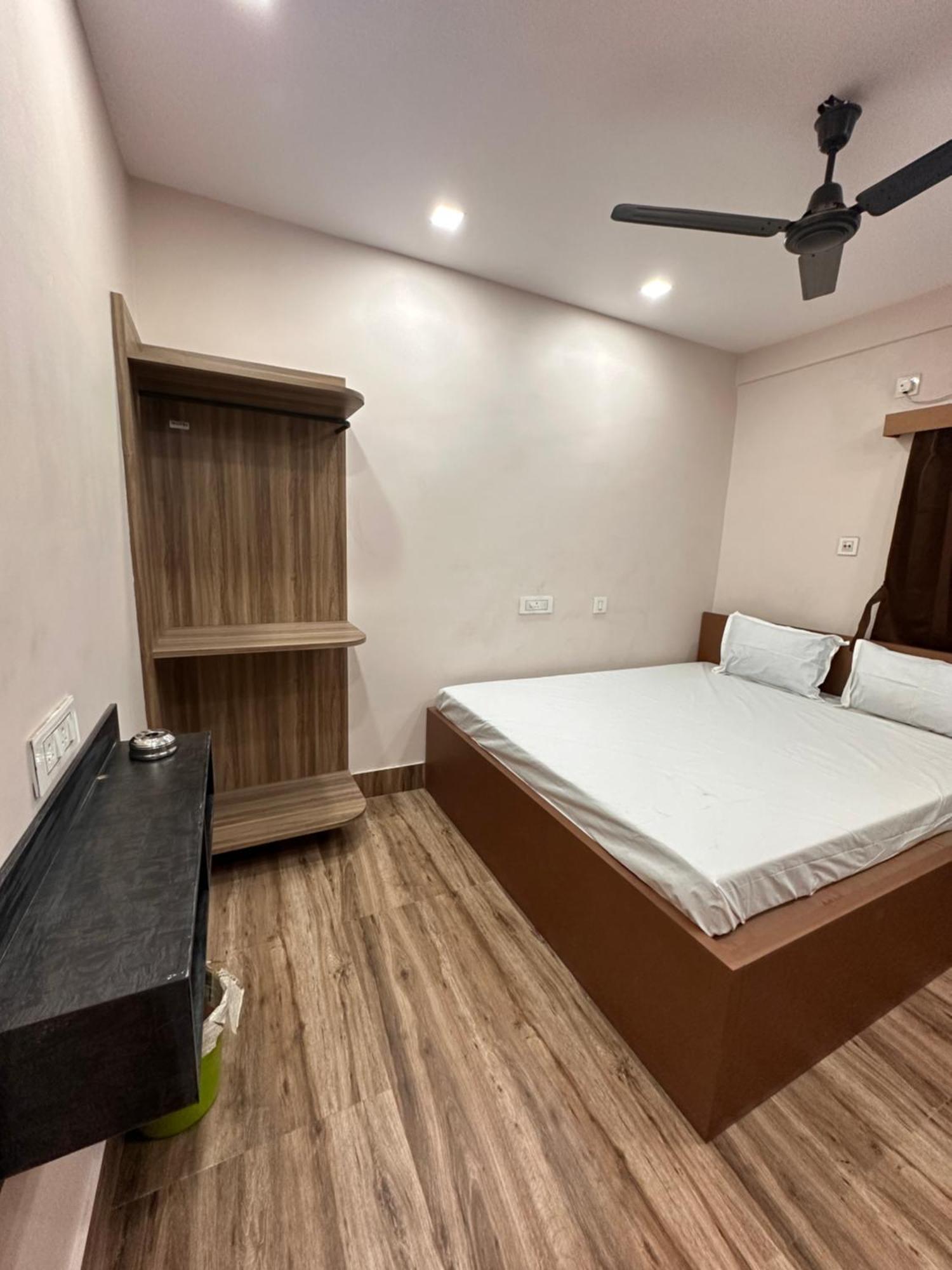 Готель Jagannath Residency And Prasadam Колката Екстер'єр фото